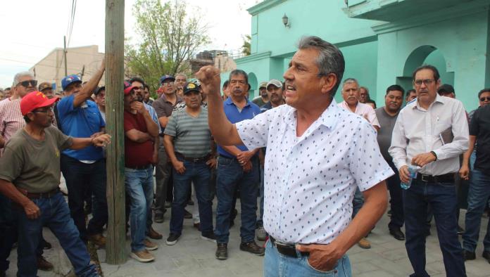 Conflicto entre obreros es por desesperación