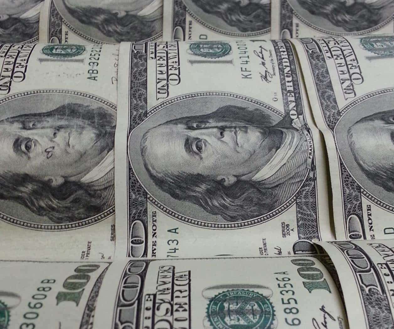 Trump sin dinero; Abogados piden bajar fianza a 100 MDD