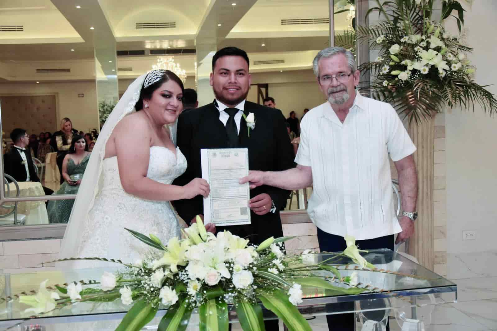 Unidos en legítimo y sagrado matrimonio.