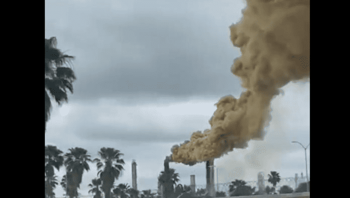 Gobierno de Nuevo León clausura refinería de Cadereyta