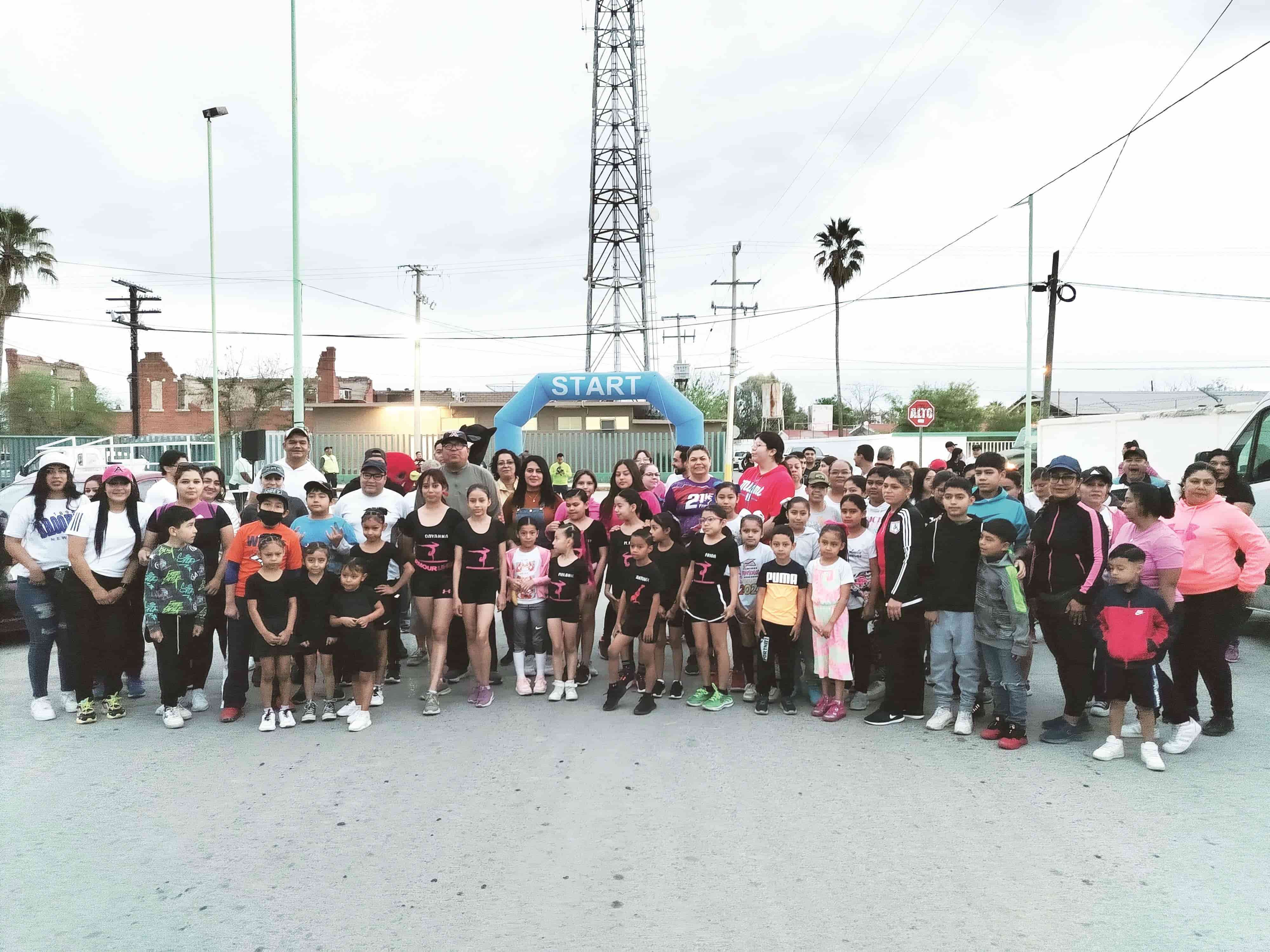 Celebra Frontera Día de la Familia