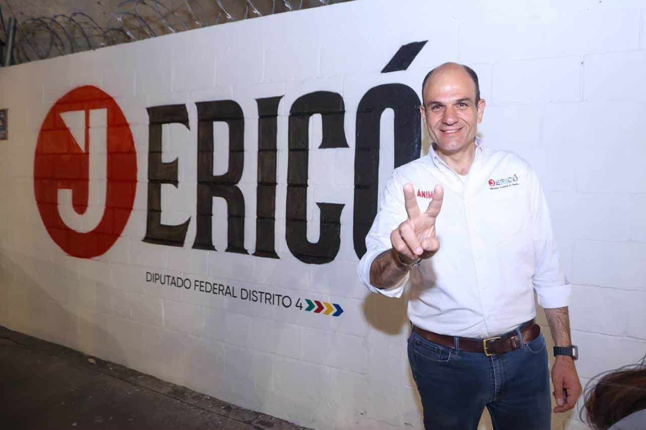 Jericó Abramo Masso dio su primer paso en la campaña con la pinta de la barda, un arte urbano que ya se ha convertido en una tradición en Saltillo.