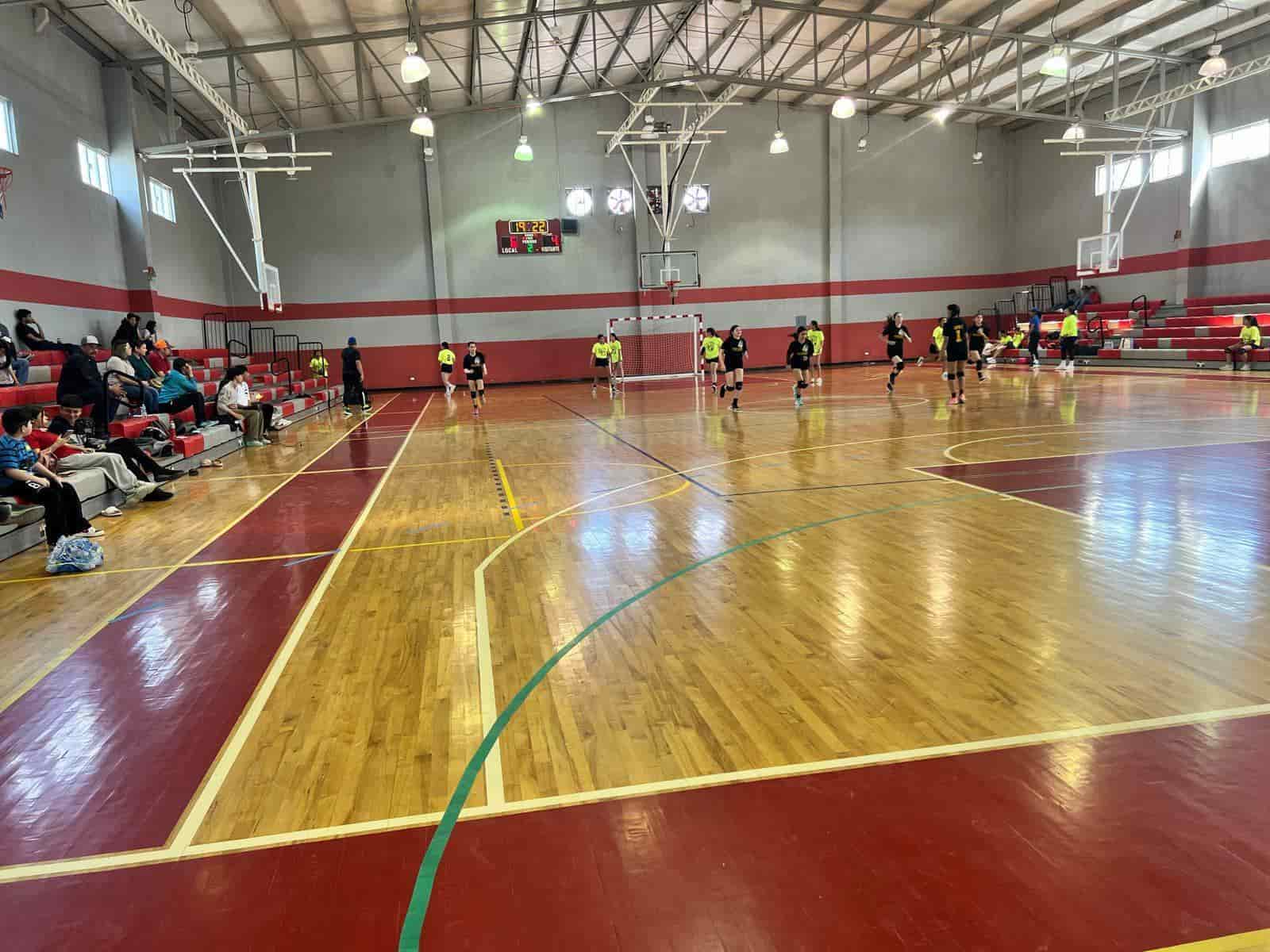 Realizan encuentro deportivo de Handball