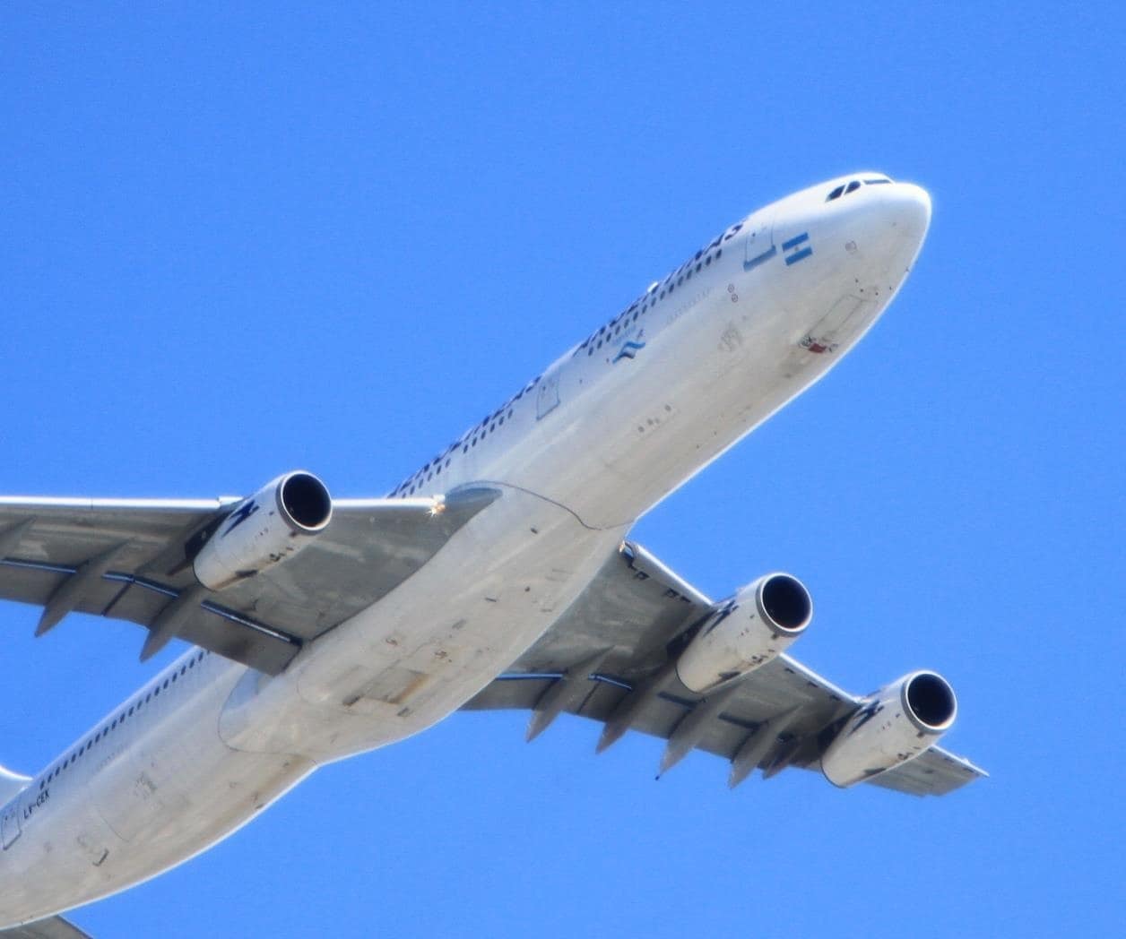 Gobierno busca comprar el Aeropuerto Internacional de Toluca y entregarlo a la Marina