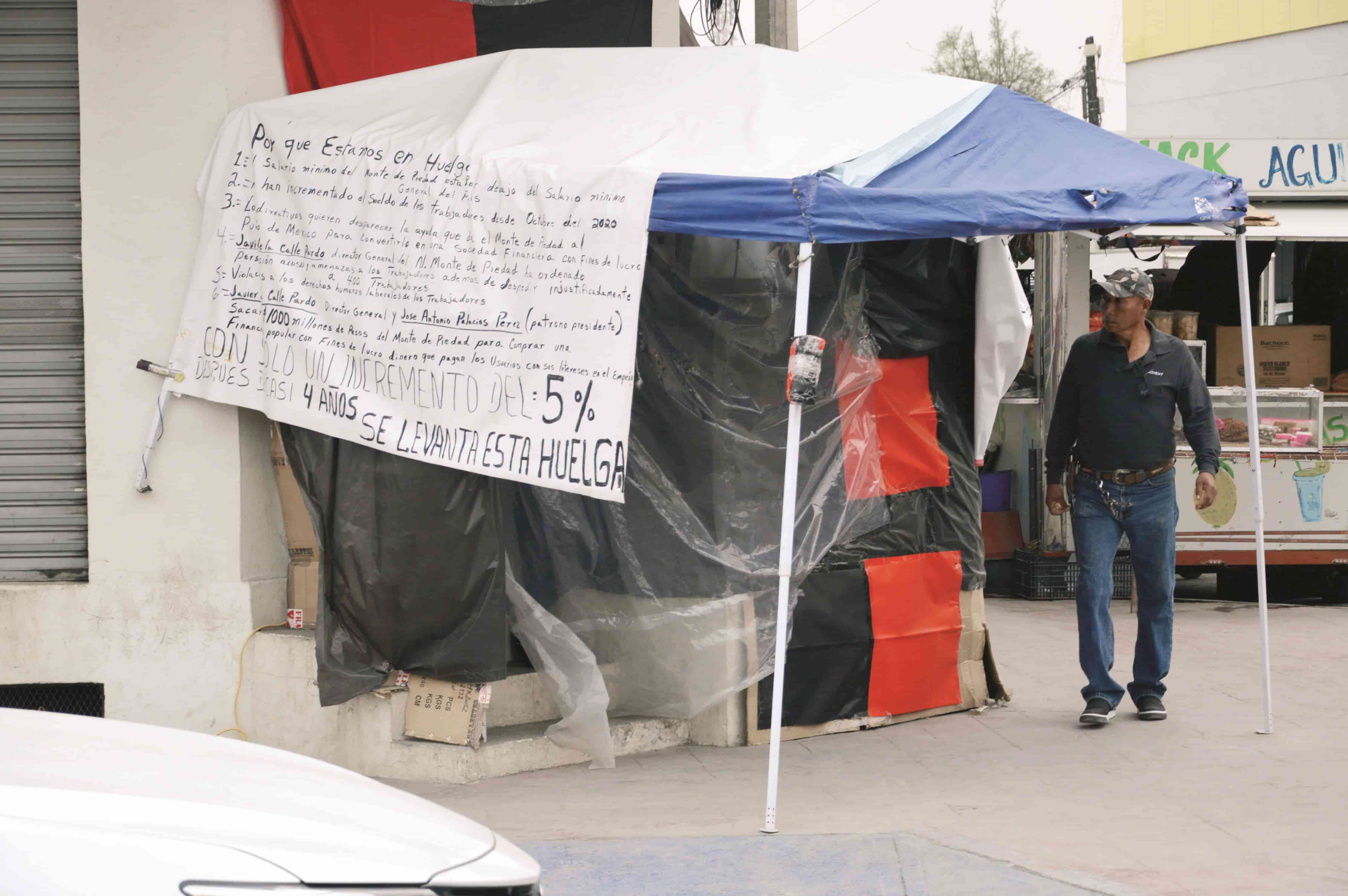 Sigue en huelga el Monte de Piedad