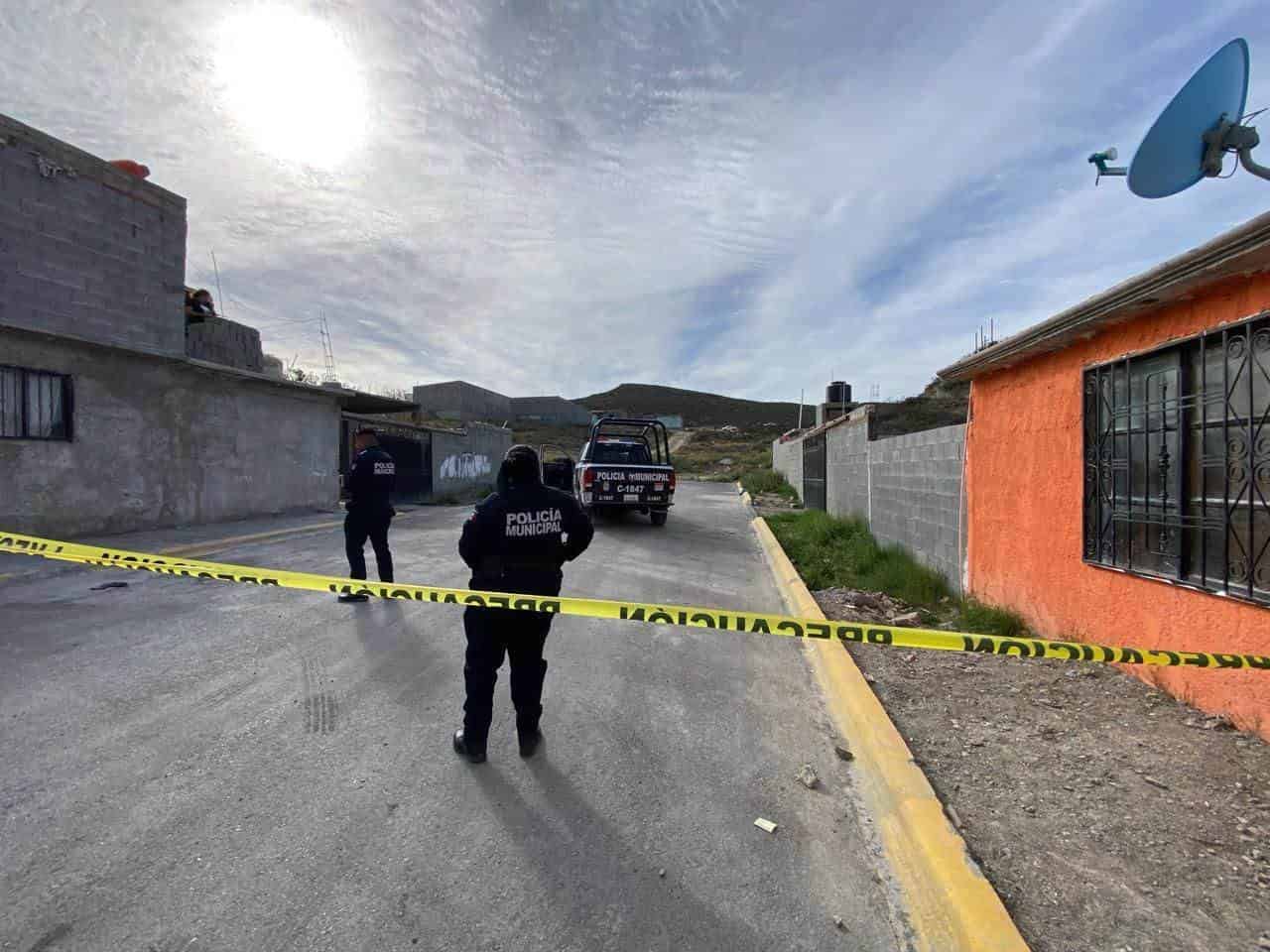 Hallan cuerpo de joven en baldío