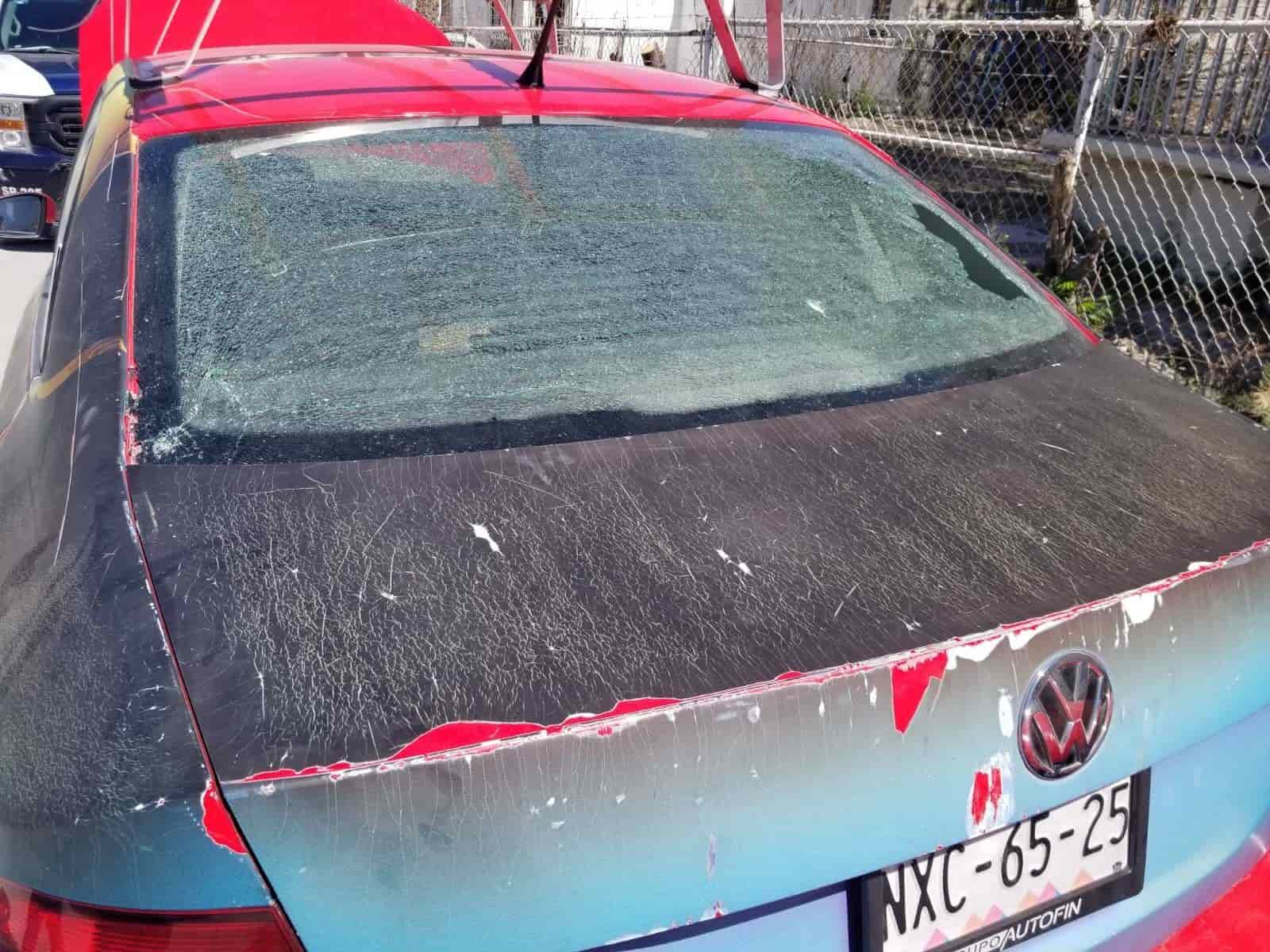 Se vuela luz roja y choca
