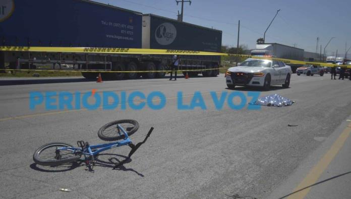 Oficial de Guardia Nacional embistió y le quita la vida ciclista en el Santa Cecilia