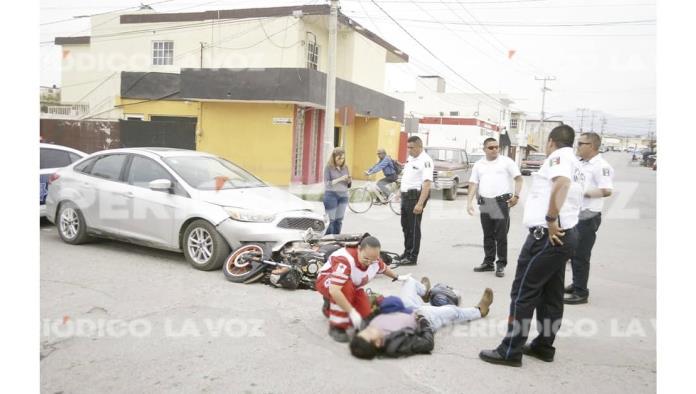 Presidenta del PAN tumba a motociclista