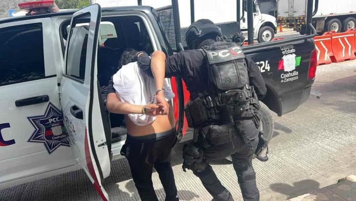 Detienen a poblanos  en Arteaga