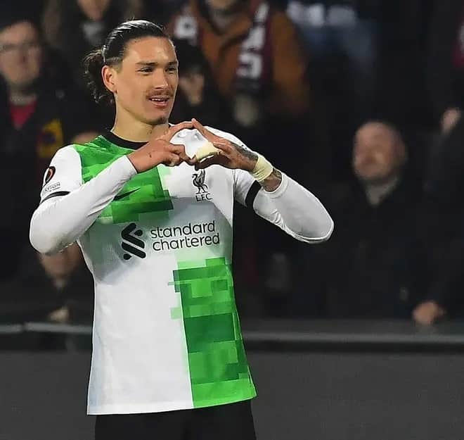 Liverpool dejó casi sentenciada su eliminatoria.