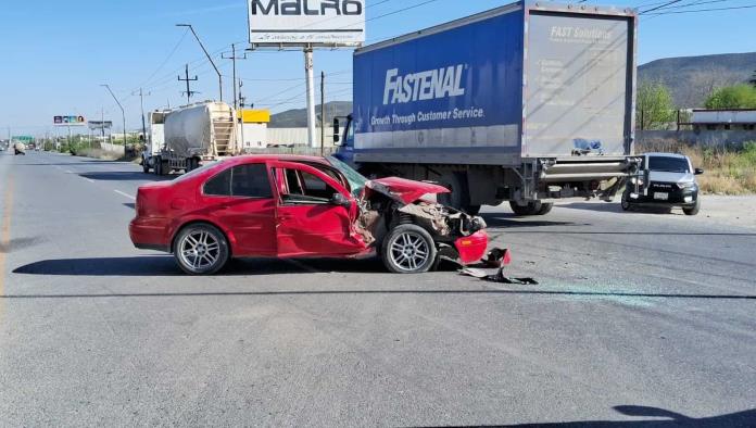 Se ‘ensarta’ en armatoste