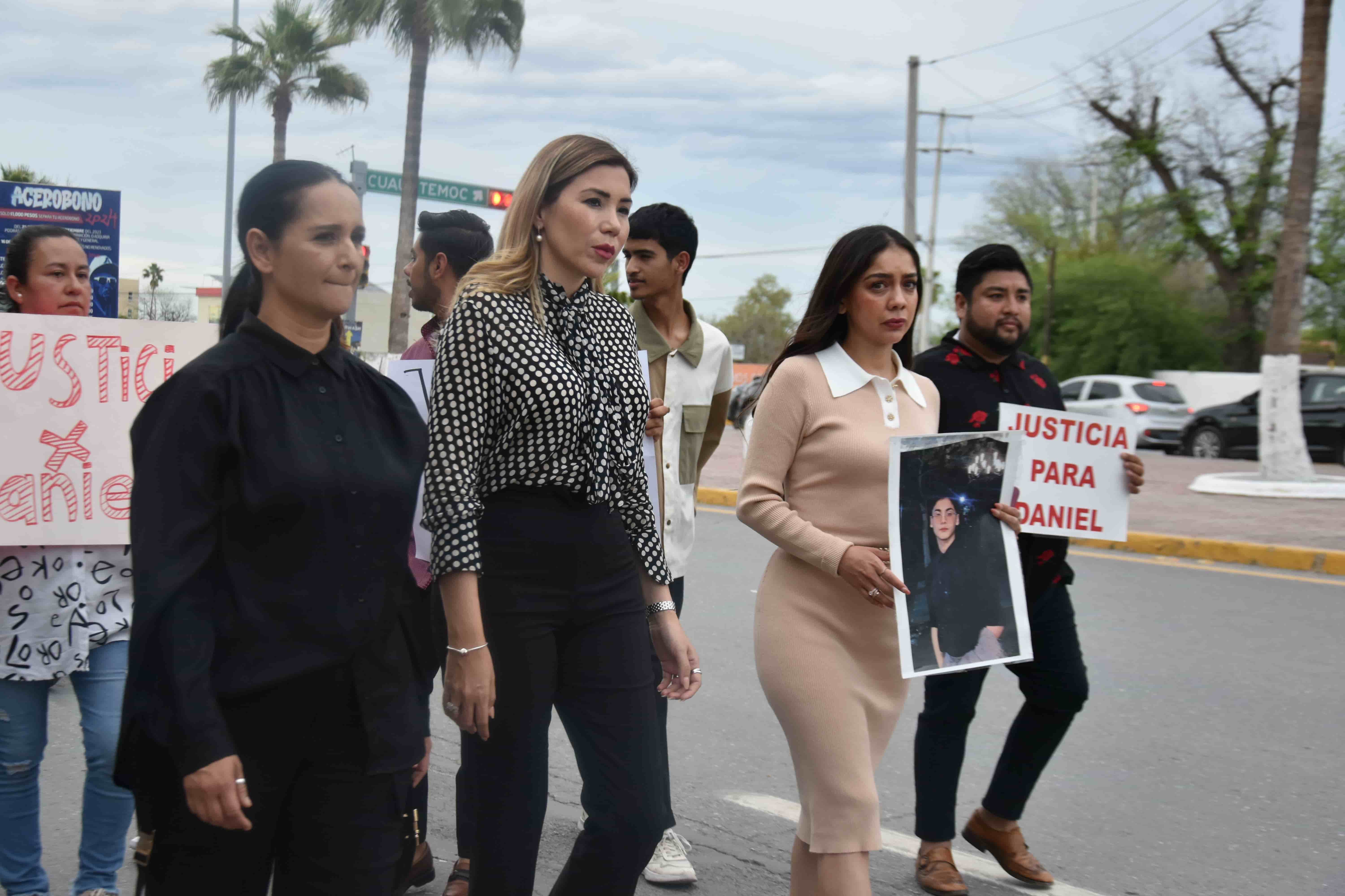 Exigen con marcha "Justicia para Daniel"