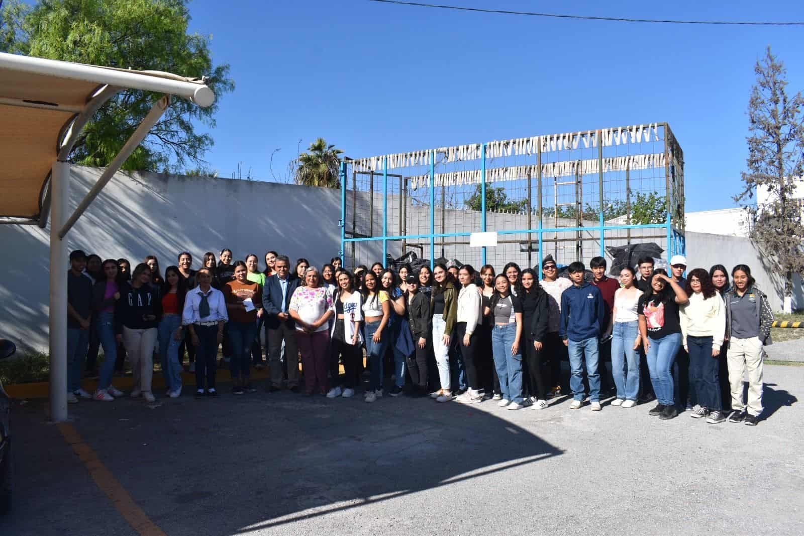 Suspenden a alumnas por pleito