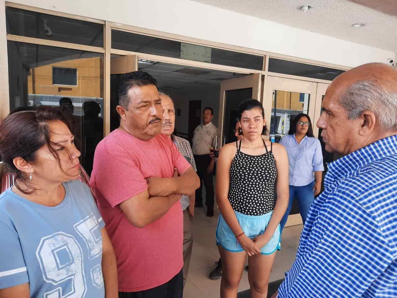 Habitantes de la Bellavista pidieron al Alcalde Mario Dávila una reunión para hablar sobre la contaminación que genera un negocio de carbón.