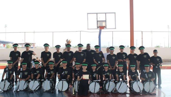 Estudiantes del Conalep destacan en competencia de Banda de Guerra