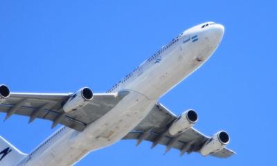 Renuncia presidente ejecutivo de Boeing en medio de fuerte crisis