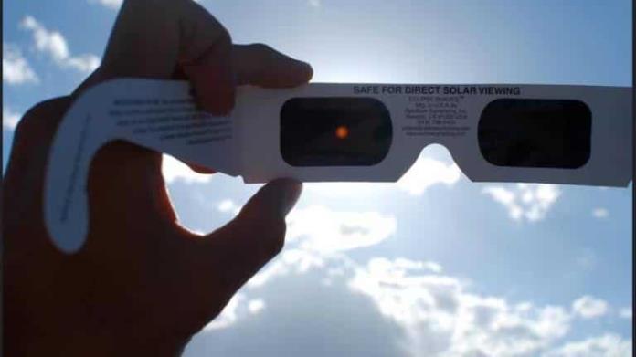 Ofrecerán lentes durante eclipse Ofrecerán lentes durante eclipse