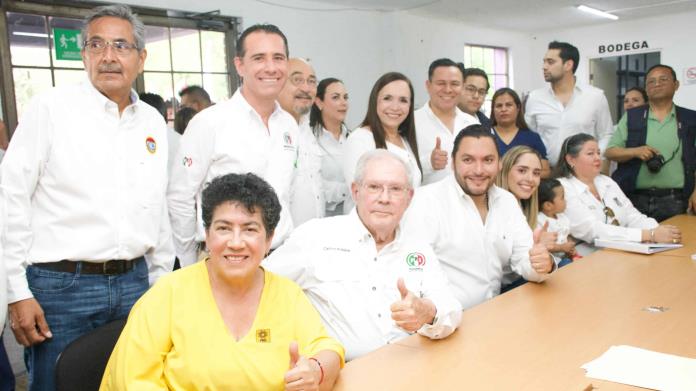Pide IP políticos comprometidos Pide IP políticos comprometidos