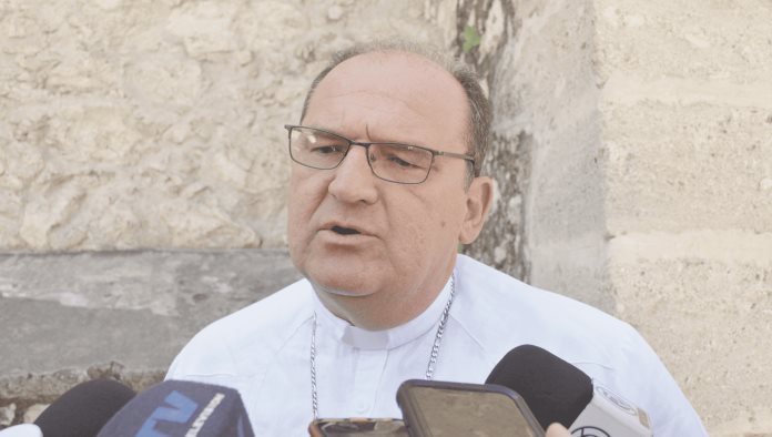 Migrantes no son delincuentes: Obispo