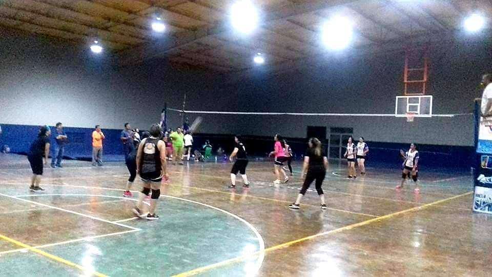 Se continúa con el apoyo al Deporte en Sabinas; Inician ligas de voleibol