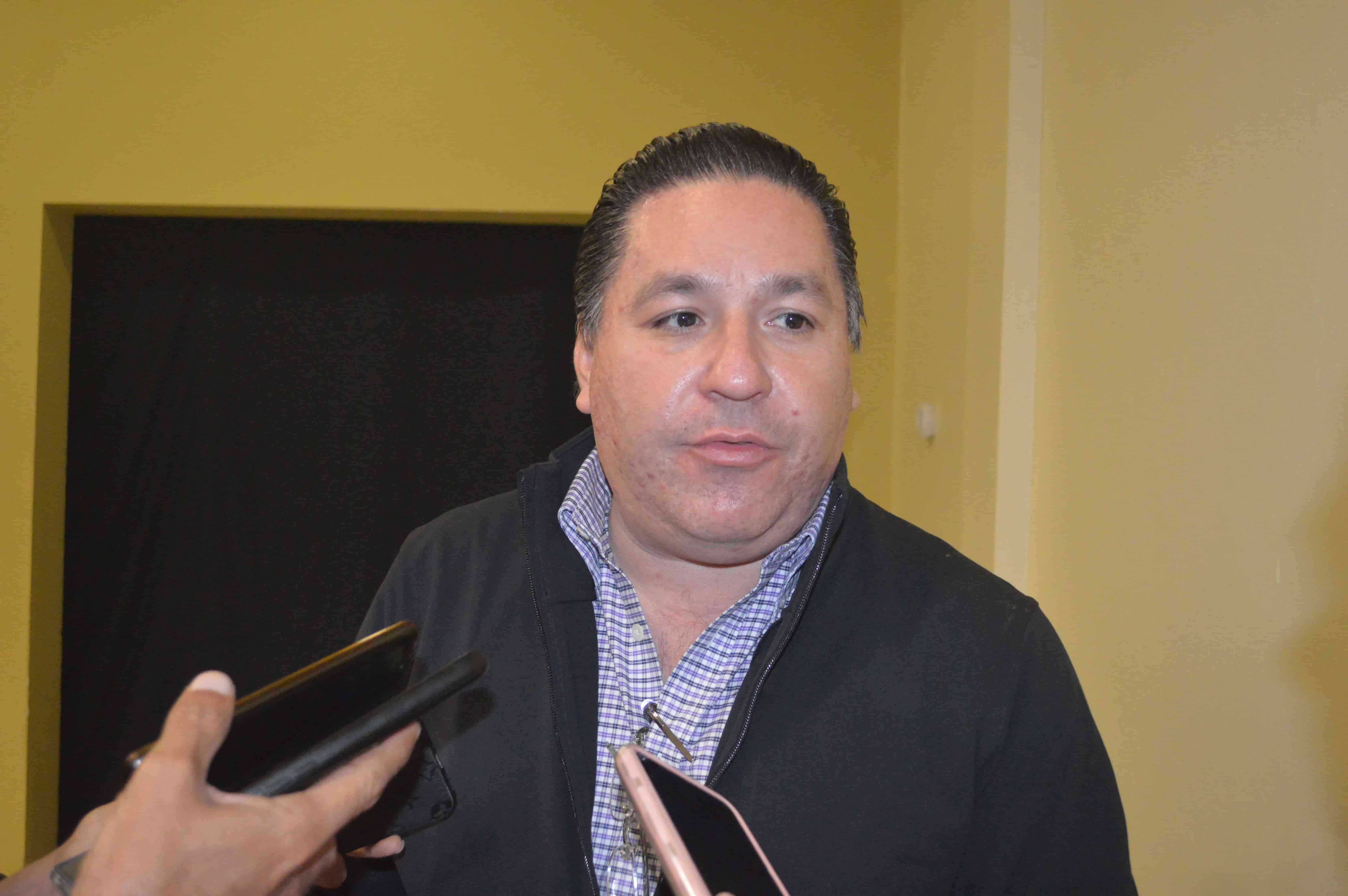 “Necesitamos diversificar la economía, los candidatos deben proponernos como llevar a Monclova al siguiente nivel”, dijo Mario Coria Rohell presidente de Coparmex.