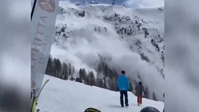 Enorme avalancha deja decenas de desaparecidos en Suiza