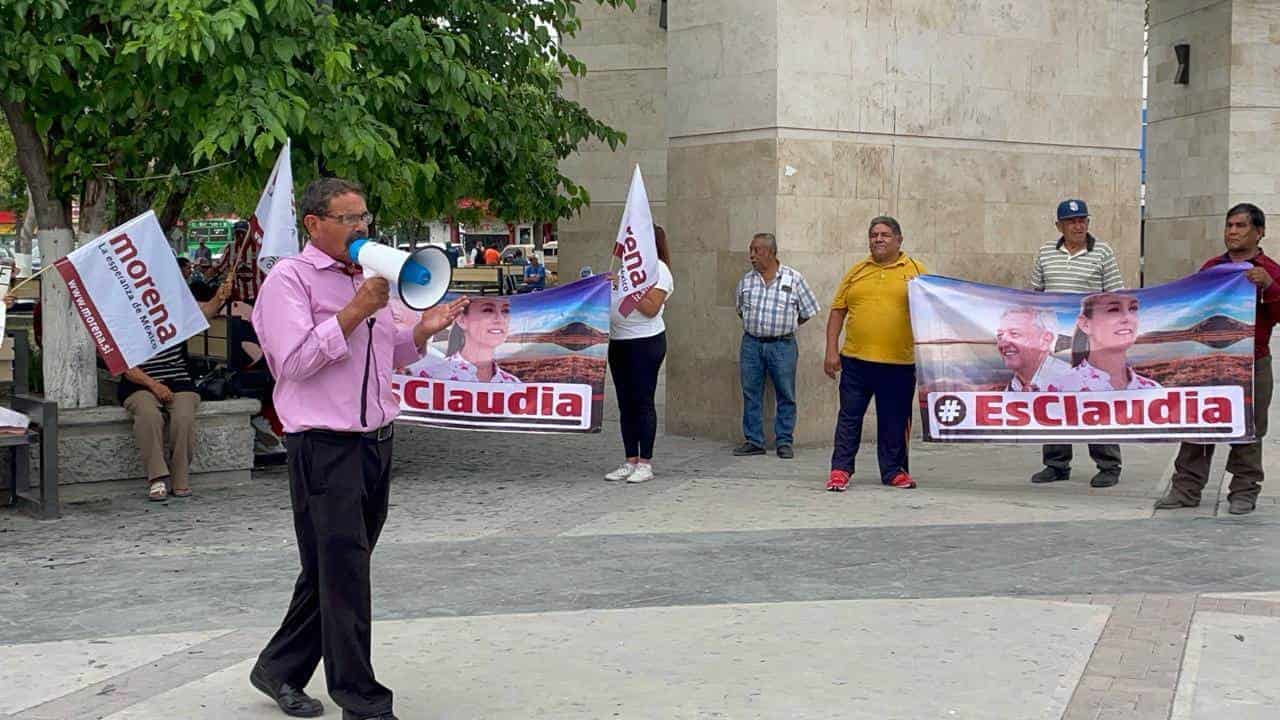 Militantes de Morena se manifiestan por presuntas violaciones a estatutos del partido