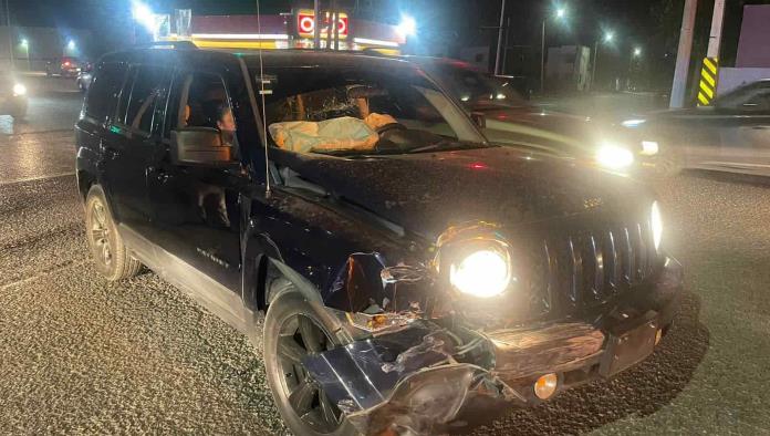 Colisión en Altos de Santa Teresa: Nissan y Jeep Involucrados en Accidente Vial