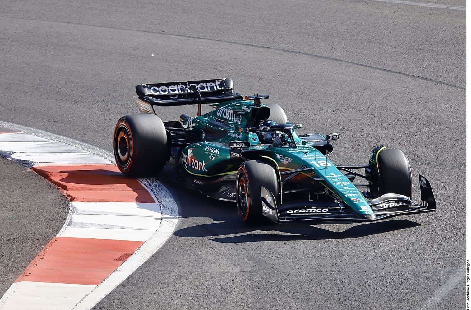 Aston Martin llegará a Japón con modificaciones 
