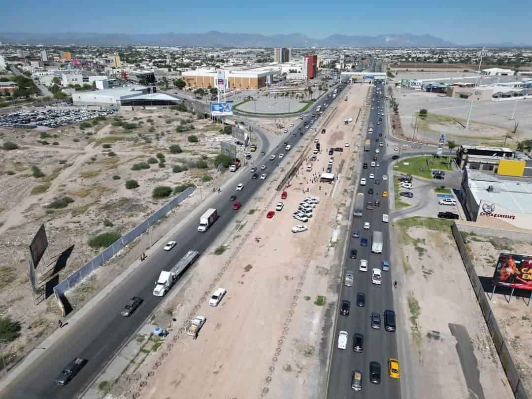 Supervisa Manolo obras viales en Torreón