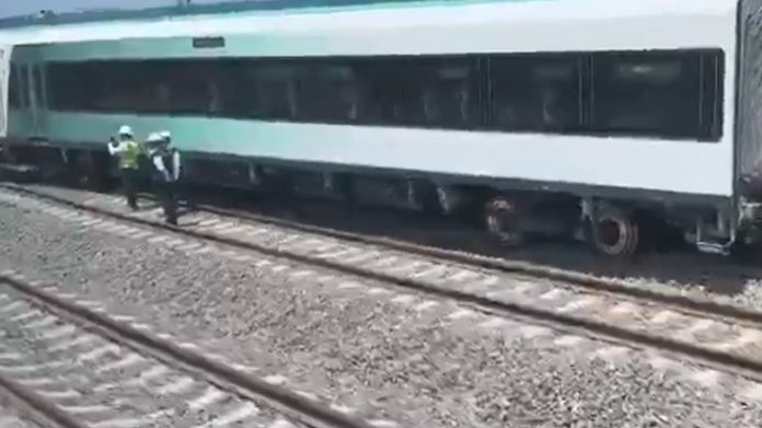 AMLO niega que sus hijos estén involucrados en el Tren Maya AMLO niega que sus hijos estén involucrados en el Tren Maya