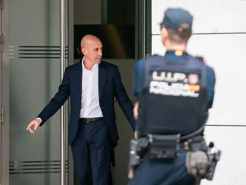Luis Rubiales tacha a Jenni Hermoso de ‘manipuladora’.