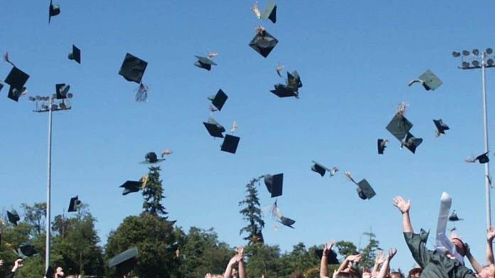 Estas 17 carreras en 7 universidades ya no necesitaran tesis para titularse: SEP Estas 17 carreras en 7 universidades ya no necesitaran tesis para titularse: SEP