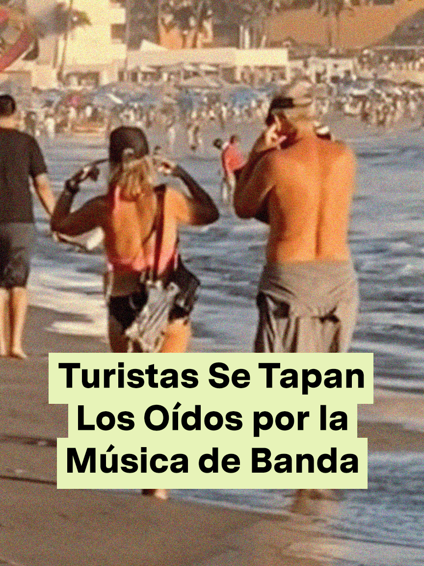 Captan a turistas estadounidenses TAPANDOSE los oídos ante la música de banda de Mazatlán