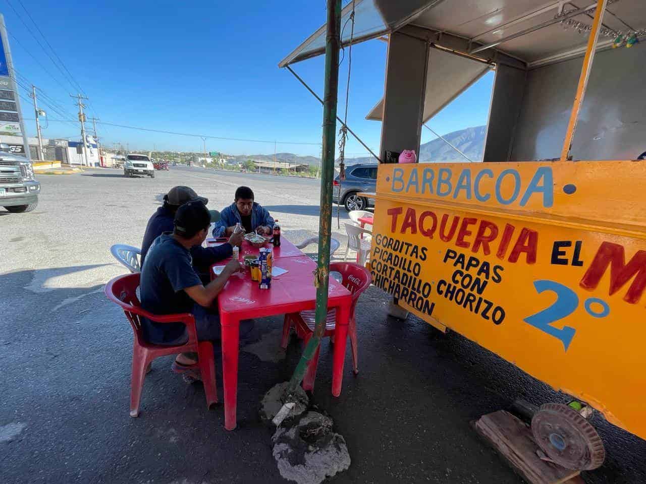 "17 Años de tradición culinaria "Tacos el Mirador" en Castaños