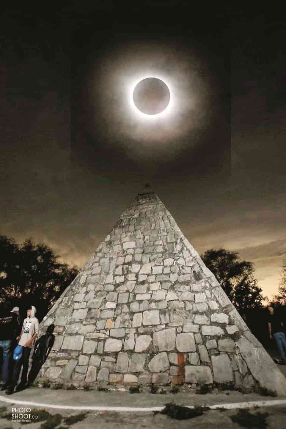 Captura eclipse la atención de todos