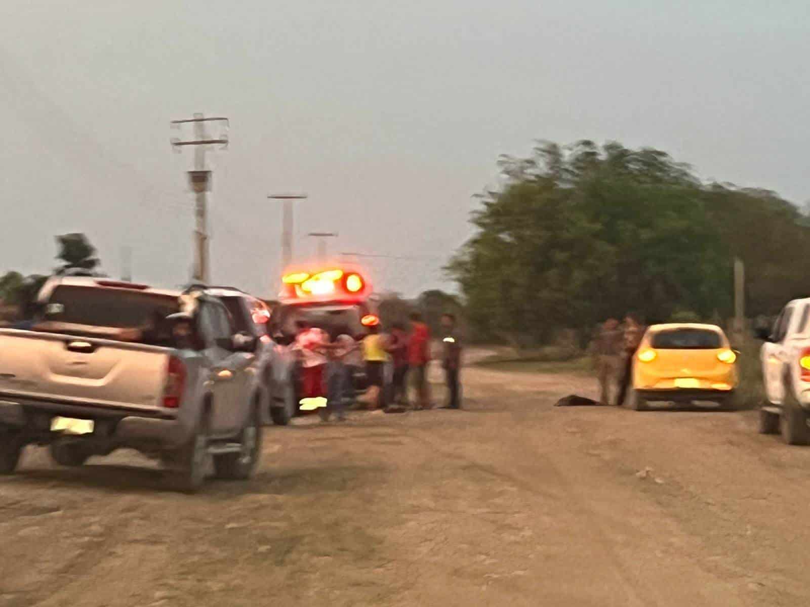 Lo derriba esquino; termina lesionado