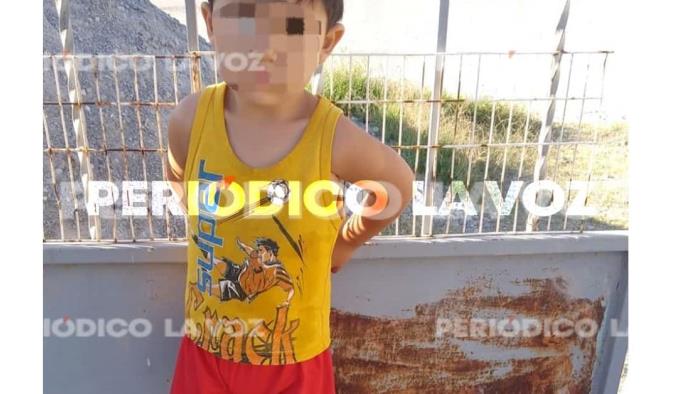 Vagaba niño de tres años por calles de la Calderón