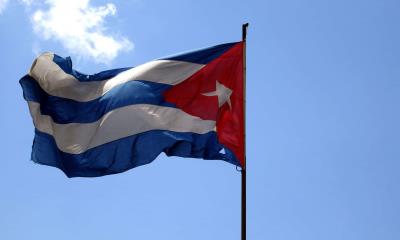 Condenan a 15 años de prisión a ex diplomático americano por espiar para Cuba
