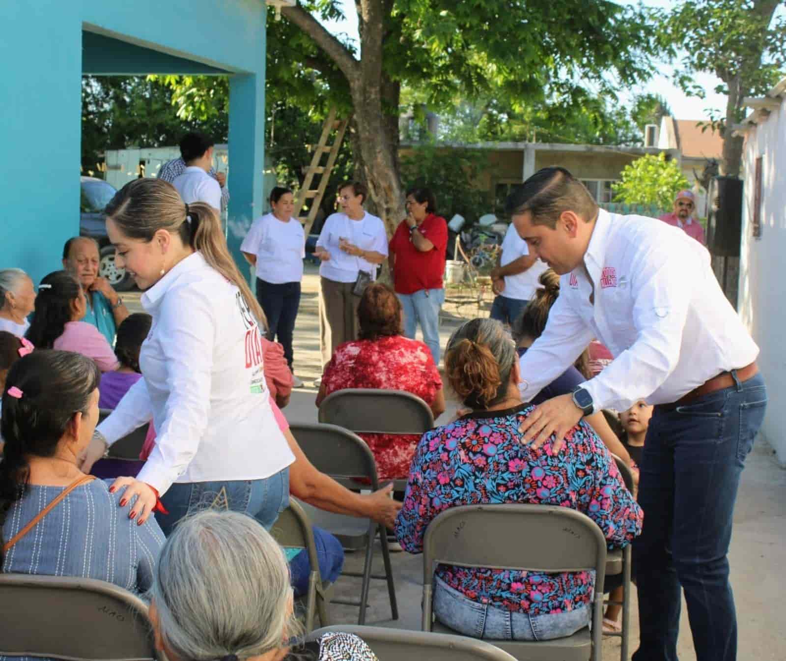 Candidato Pepe Díaz Gutiérrez continua su recorrido por colonias de Allende