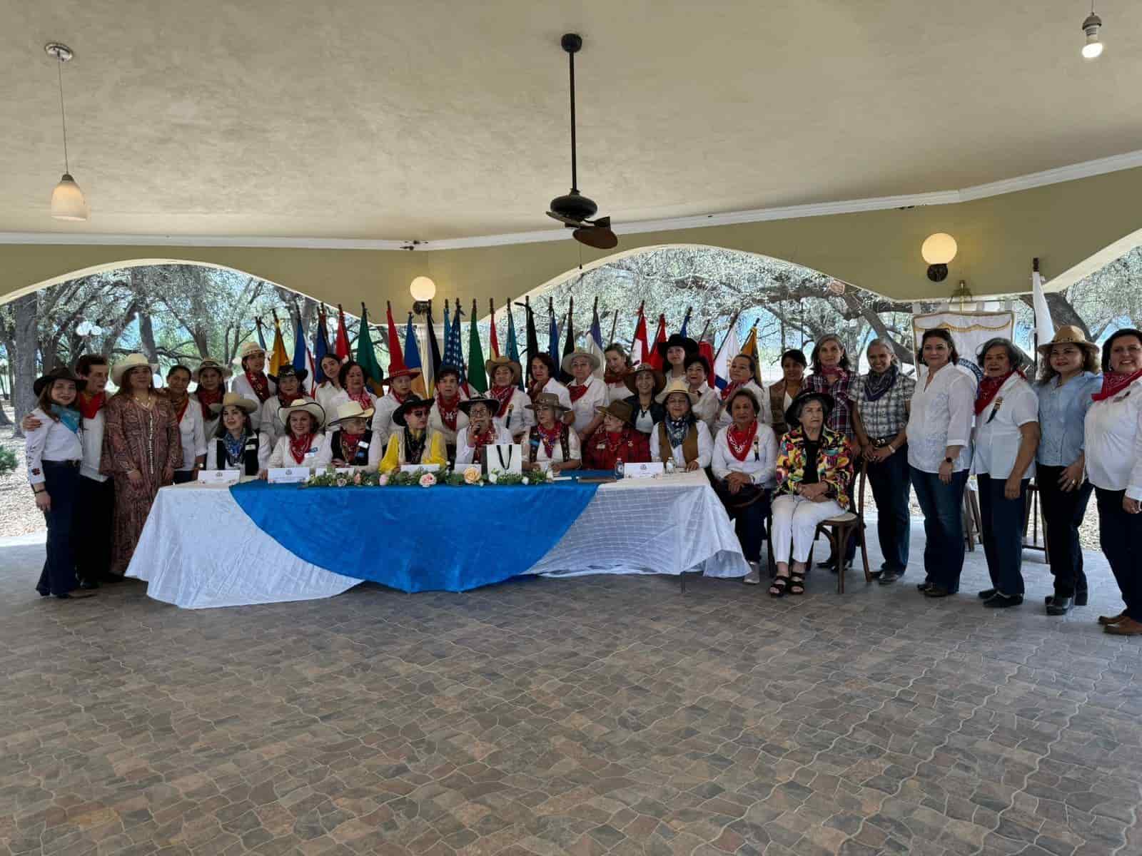 Celebran 40 Aniversario de la Fundación de la Mesa Redonda Panamericana en Múzquiz.
