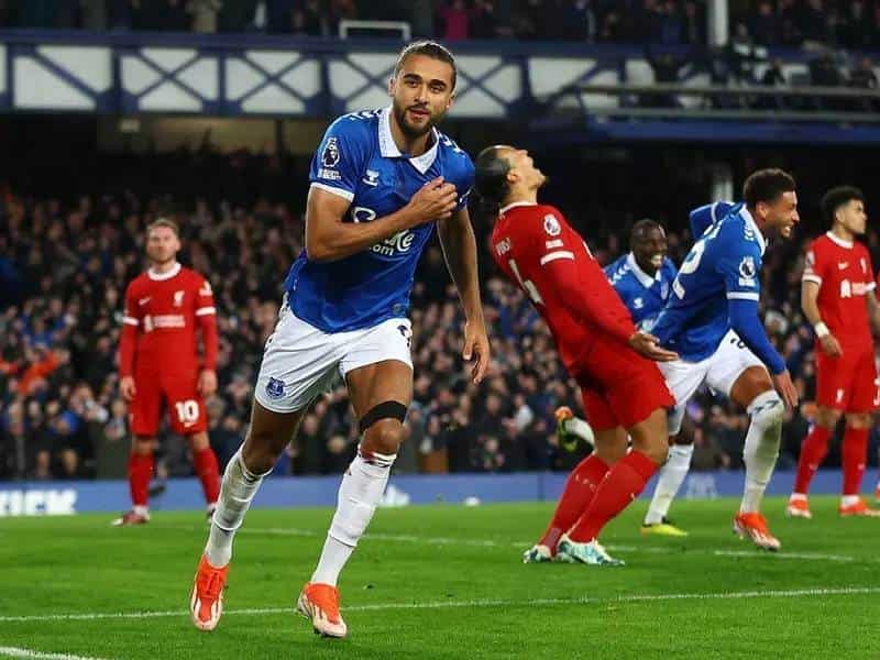 Everton logró una sorpresiva victoria sobre su acérrimo rival, el Liverpool.