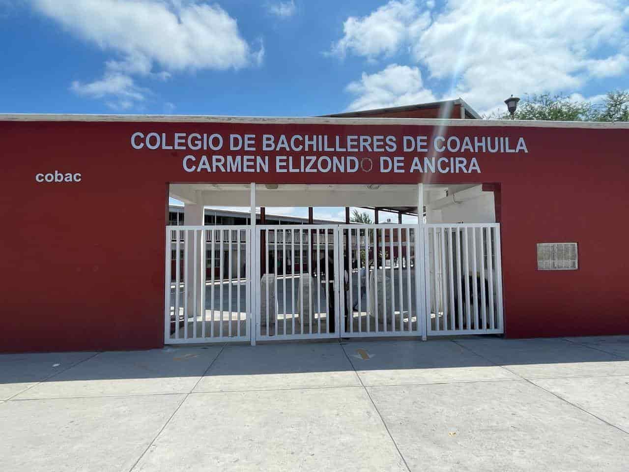 Falta de aireacondicionado y riñas entre alumnos en COBAC oriente de Monclova