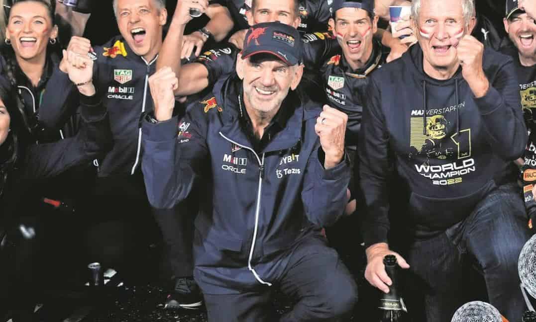 Adrian Newey podría abandonar Red Bull muy pronto.