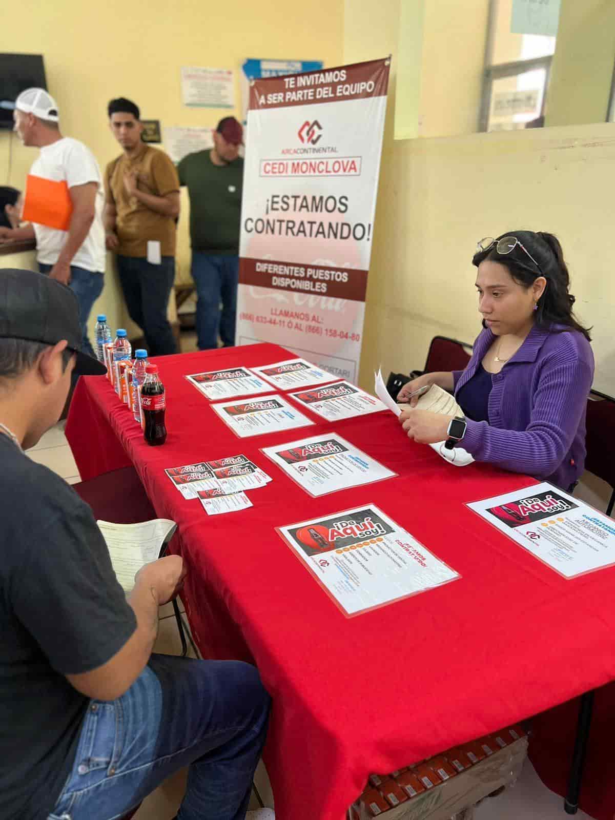 Invitan a la población a jornada de contratación que se realizará este viernes en la Plaza Canaco.