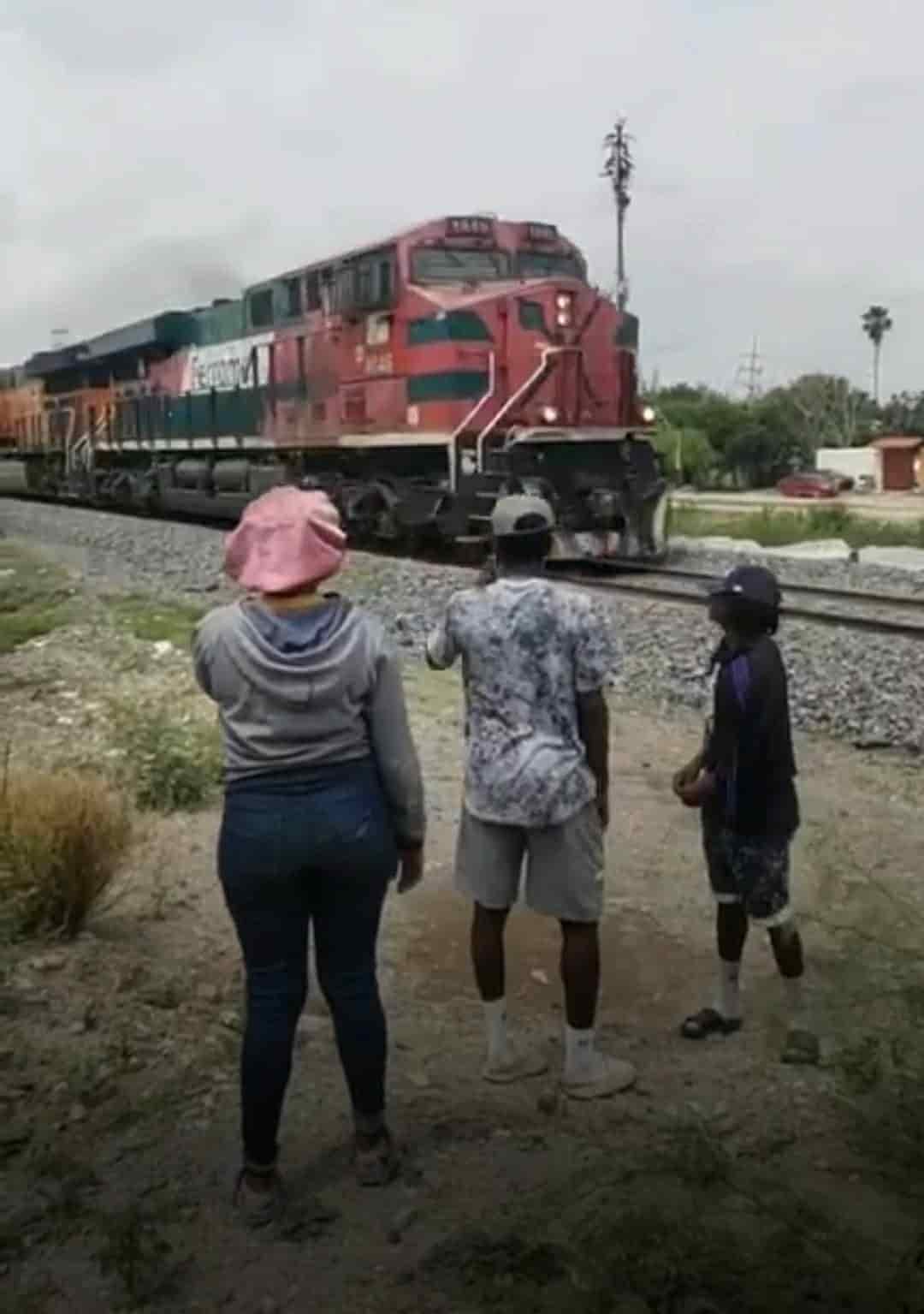 Buscan Migrantes Hondureños Sobrevivir en México