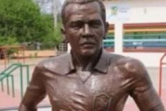 Retiran la estatua en honor a Dani Alves en Brasil