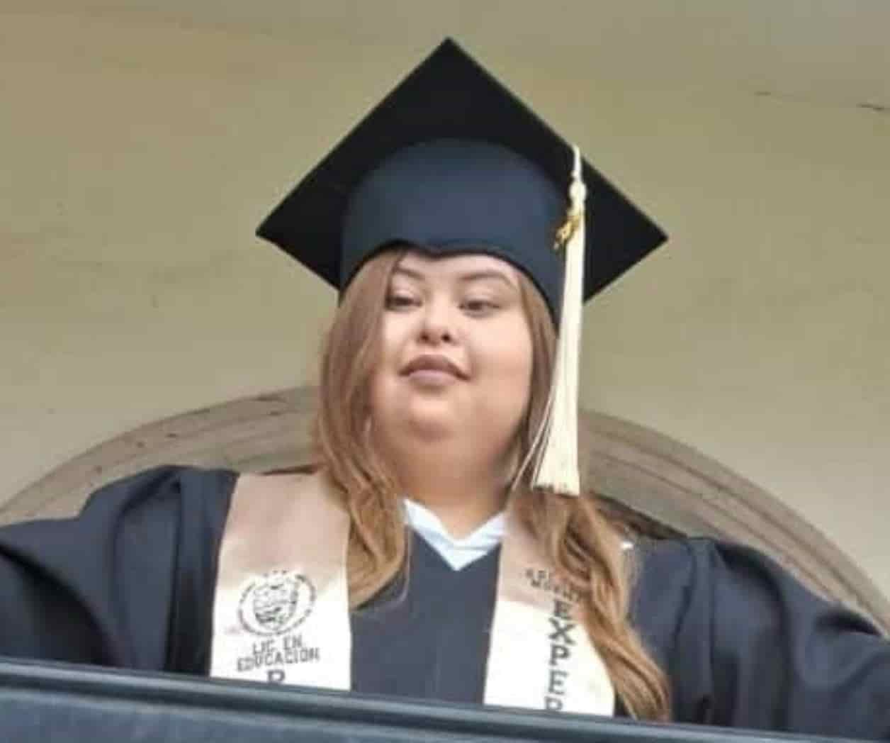 Sigue rompiendo barreras; Joven Down se titulará como Lic. En Educación Preescolar