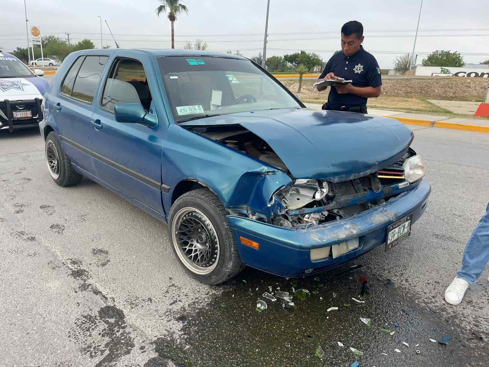 TERRIBLE IMPACTO: Tres Vehículos Involucrados en Colisión en la Colonia Capistrano